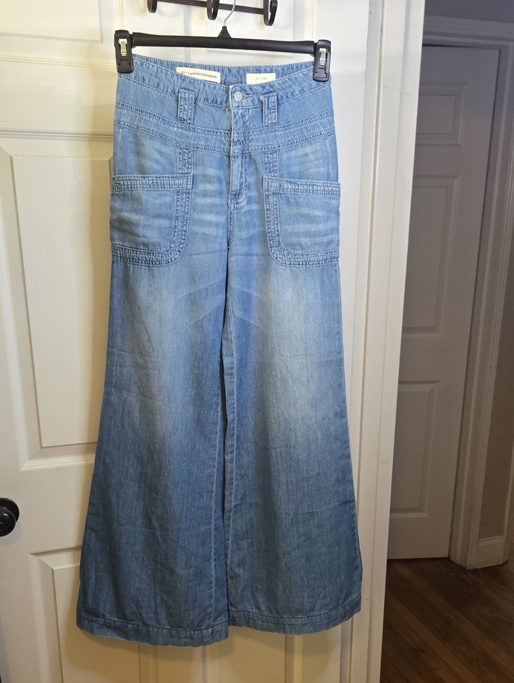 Pilcro Light Blue Wide-Leg Women’s Jeans